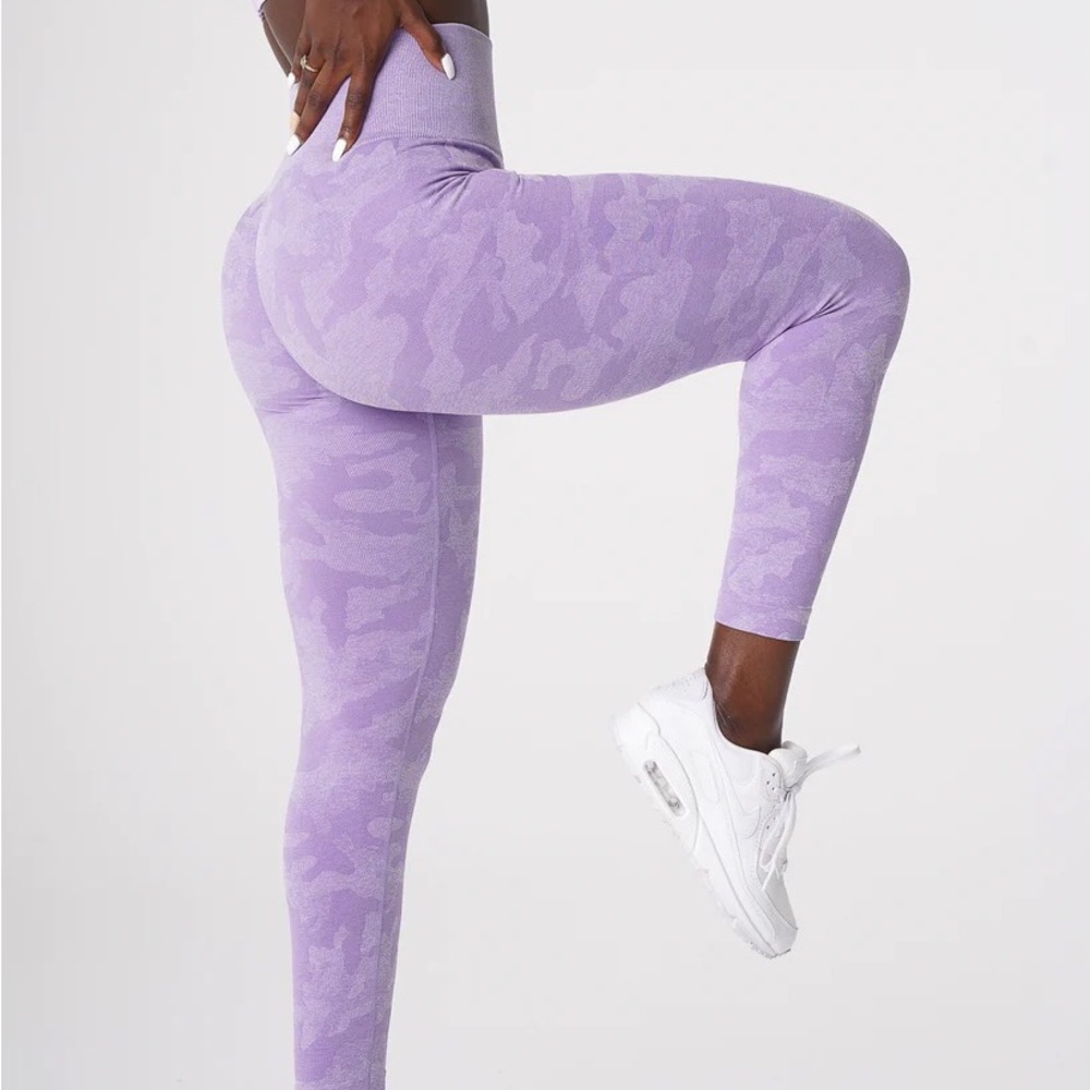 NVGTN lilac camo leggings small